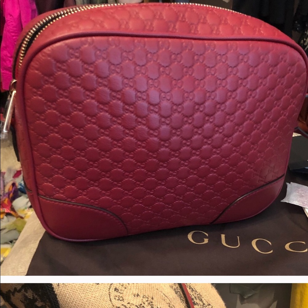 Red leather Gucci Crossbody Purse